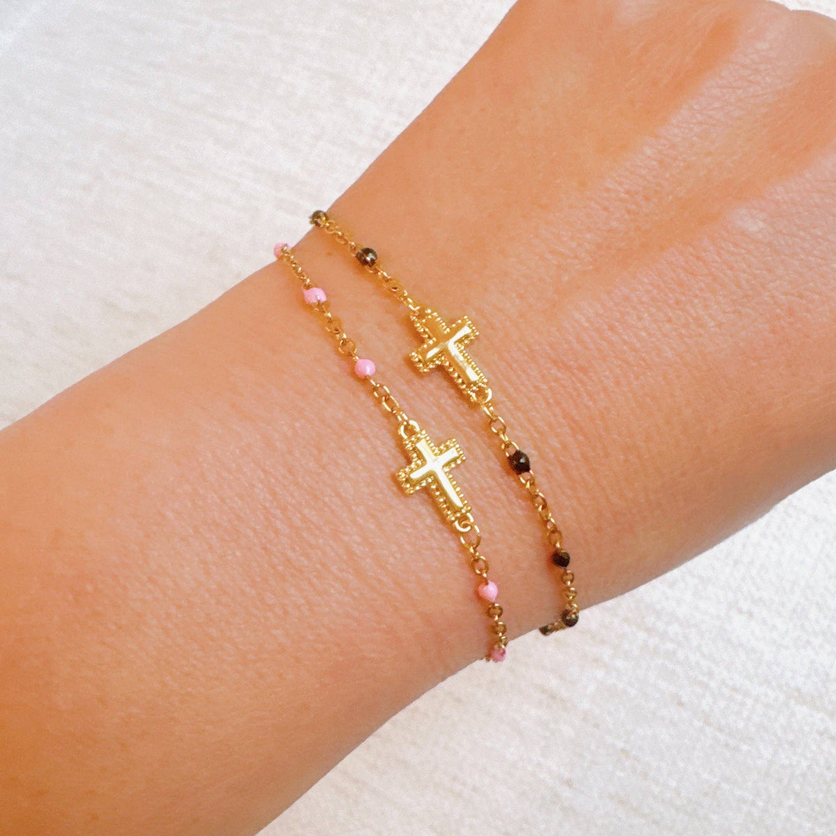 Dainty Chain Cross Bracelet